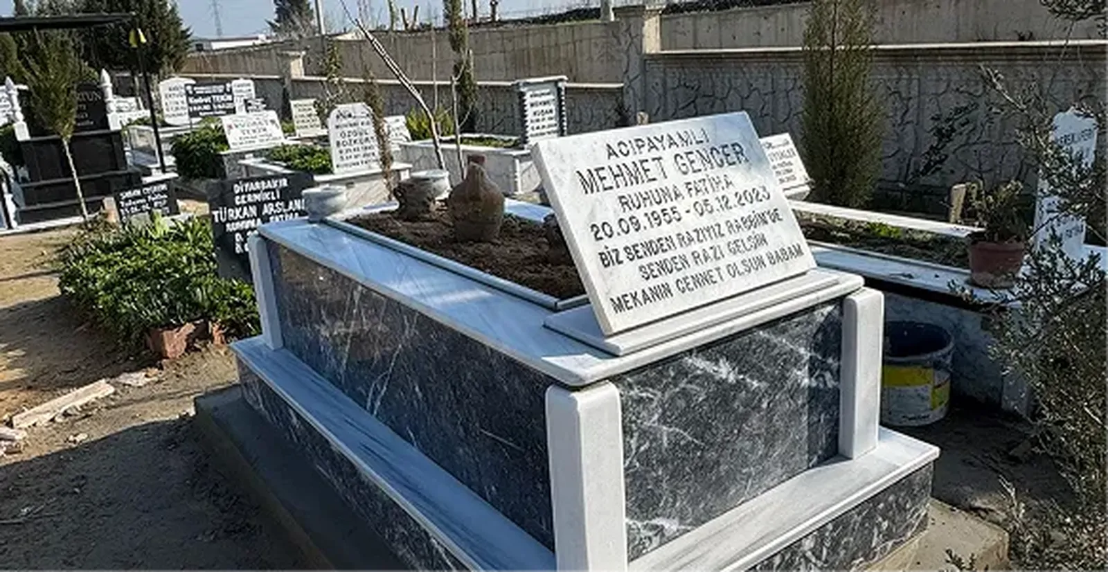 Mozaik Mezar Taşı